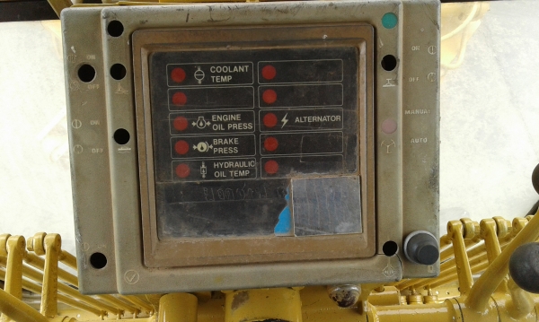 ขายรถเกรด CATERPILLAR 140G S/N 72V09XXX สภาพพร้อมใช้งาน เอกสารเล่มครบ