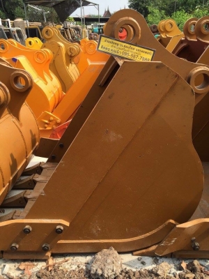 บุ้งกี๋ komatsu pc200 นำเข้าจากเกาหลี บุ้งกี๋ komatsu pc200 นำเข้าจากเกาหลี