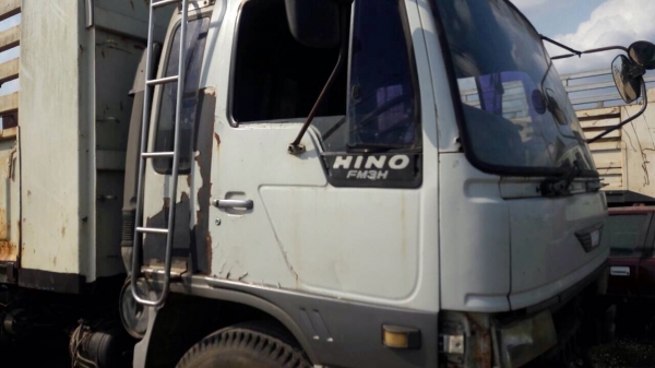 สิบล้อ ฮีโน่ FM3H195แรง 2เพา ปี39 กะบะสามมิต ไม่ดั้ม สภาพพร้อมใช้ ทะเบียนพร้อมโอน