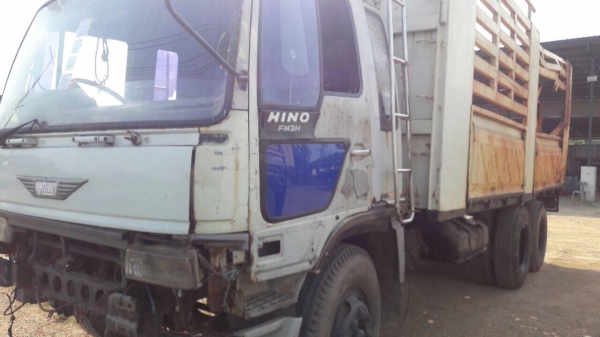 สิบล้อ ฮีโน่ FM3H195แรง 2เพา ปี39 กะบะสามมิต ไม่ดั้ม สภาพพร้อมใช้ ทะเบียนพร้อมโอน สิบล้อ ฮีโน่ FM3H195แรง 2เพา ปี39 กะบะสามมิต ไม่ดั้ม สภาพพร้อมใช้ ทะเบียนพร้อมโอน