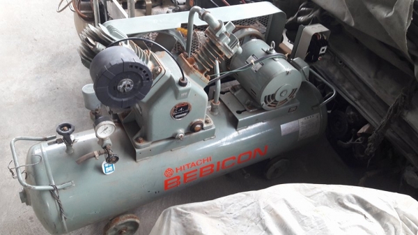 ปั๊มลม HITACHI 5แรงม้า