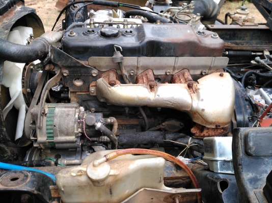 ขายเครื่องisuzu 115แรง ครับ