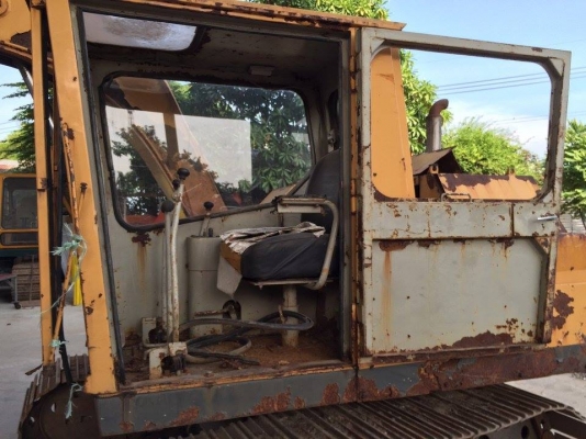 KOMATSU PC 10HT-1 เก่าใช้งานในไทย  ราคา 300,000 บาท สภาพดีพร้อมใช้งาน