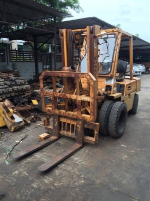 รถโฟคลิฟ KOMATSU FD30  หนัก 3 ตัน ราคา 260,000 บาท  รถนอกนำเข้าจากญี่ปุ่นพร้อมใช้งาน  เอกสารแจ้งจำหน่ายใบอินวอย