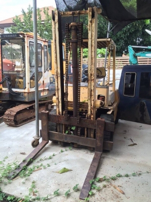 รถโฟคลิฟ TOYOTA FD30 3 ตัน ราคา 280,000 บาท  รถนอกนำเข้าจากญี่ปุ่นพร้อมใช้งาน  เอกสารแจ้งจำหน่ายใบอินวอย