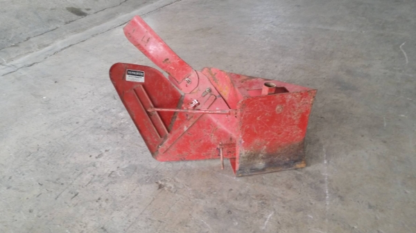 นำเข้าจากญี่ปุ่น หัวหมูขึ้นร่องขนาดเล็กด้านเดียว เก่าญี่ปุ่น ใช้ติดกับรถไถเดินตาม หรือรถพรวนดิน