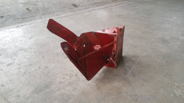 นำเข้าจากญี่ปุ่น หัวหมูขึ้นร่องขนาดเล็กด้านเดียว เก่าญี่ปุ่น ใช้ติดกับรถไถเดินตาม หรือรถพรวนดิน