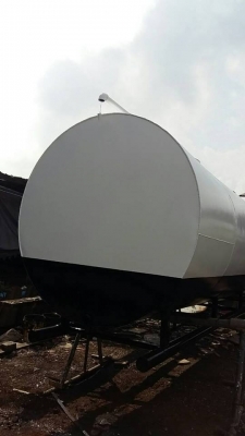 ถังสภาพสวย ทำสีทำขาใหม่เรียบร้อย เพิ่งเสร็จสดๆร้อนๆ ถังขนาด 15000 ลิตร สวย ๆ ราคา 65000.- ถังสภาพสวย ทำสีทำขาใหม่เรียบร้อย เพิ่งเสร็จสดๆร้อนๆ ถังขนาด 15000 ลิตร สวย ๆ ราคา 65000.-