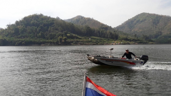 ลงภาพขายด้วยเรืออลูมิเนียม13ฟุต