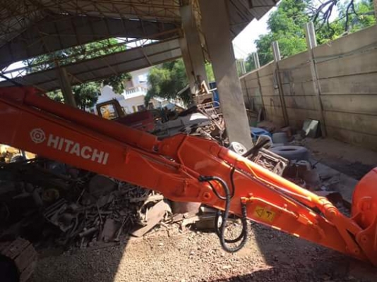 ขายรถขุด HITACHI รุ่น  EX60G  เก่านอกแท้ มีเอกสารใบอินวอย รถไม่เคยใช้งานในไทย  สนใจโทร : 099-907-9273 กิ๊ฟ