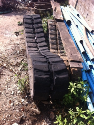 แทรกยางแบคโค