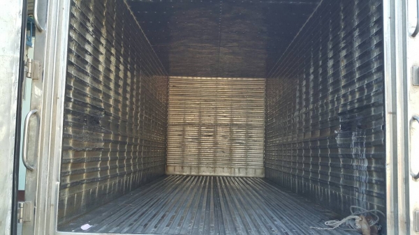 ขายรถ 6 ล้อ ฮีโน่เมก้า ตู้เปียก  150 แรง ปี 49 สภาพดี คัสซีสวย จัดแนนท์ได้ครับ สนใจติดต่อได้ที่  081-9420141 , 081-5715326