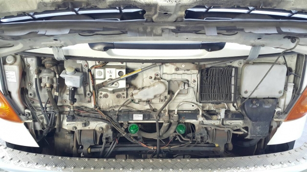 ขายรถ 6 ล้อ ฮีโน่เมก้า ตู้เปียก  150 แรง ปี 49 สภาพดี คัสซีสวย จัดแนนท์ได้ครับ สนใจติดต่อได้ที่  081-9420141 , 081-5715326