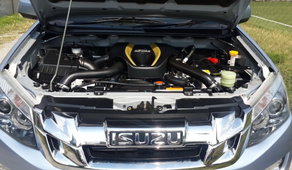 ISUZU D-MAX  Space Cab Z  2.5 Ddi VGS โฉม HI LANDER รถสวย ไมล์น้อยๆๆๆมากๆๆ สนใจทักเลยน่ะคร่ะมีคันเดียวเท่านั้นคร่ะ