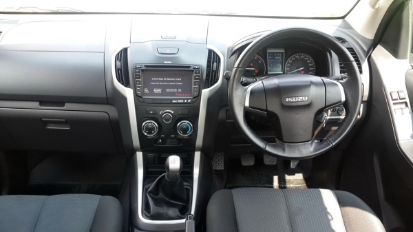 ISUZU D-MAX  Space Cab Z  2.5 Ddi VGS โฉม HI LANDER รถสวย ไมล์น้อยๆๆๆมากๆๆ สนใจทักเลยน่ะคร่ะมีคันเดียวเท่านั้นคร่ะ