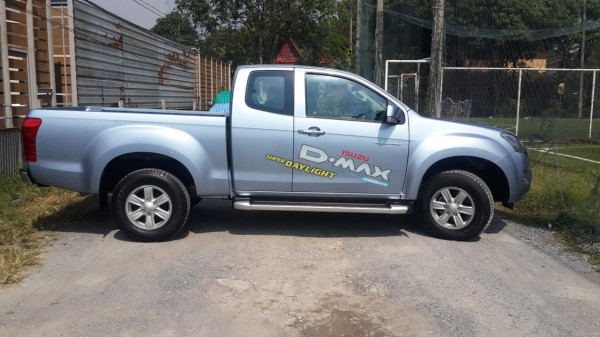ISUZU D-MAX  Space Cab Z  2.5 Ddi VGS โฉม HI LANDER รถสวย ไมล์น้อยๆๆๆมากๆๆ สนใจทักเลยน่ะคร่ะมีคันเดียวเท่านั้นคร่ะ