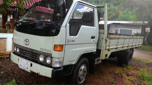 ขาย6ล้อ ยาว ปี39 เครื่อง 115 แรงม้า