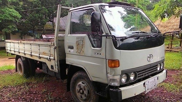 ขาย6ล้อ ยาว ปี39 เครื่อง 115 แรงม้า