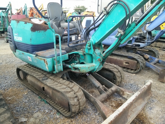 ขายรถแบคโฮ KOMATSU PC35R-8 เก่านอกแท้ ยังไม่เคยใช้งานในไทยมาก่อน เครื่องดี เอวแน่น