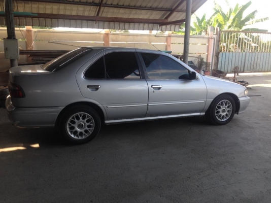 ขายรถเก๋ง นิสสัน ติดแก็ส รถสวย พร้อมใช้