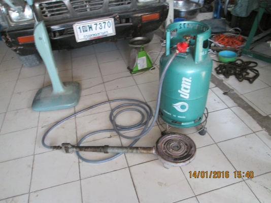 ครับ  แก็สเต็มถัง  ปตท  15 กก  พร้อมเตาใหญ่ๆ 2300บาท