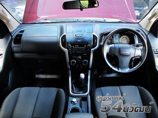 ISUZU  D-MAX V CROSS  2.5 Z โฉม SPACE CAB คันนี้สวยมากครับ สีเด่นมีสไตล์ พี่ๆท่านใหนมองหาอยู่ คลิกมาดูได้เลยน่ะครับ รับประกันคัดรถคุณภาพแน่นอนครับ
