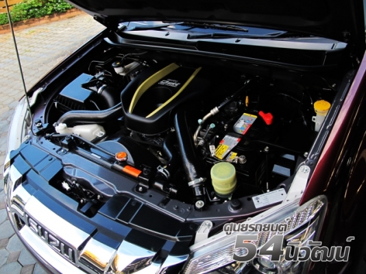 ISUZU  D-MAX V CROSS  2.5 Z โฉม SPACE CAB คันนี้สวยมากครับ สีเด่นมีสไตล์ พี่ๆท่านใหนมองหาอยู่ คลิกมาดูได้เลยน่ะครับ รับประกันคัดรถคุณภาพแน่นอนครับ