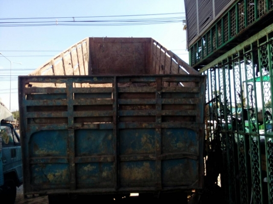 สิบล้อ อีซูซุ ร็อค 210 สโลส 2เพา ดั้มมีเนียม สภาพดีสวยพร้อมใช้ ทะเบียนพร้อมโอน