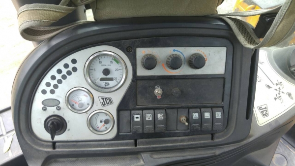 ขาย รถ JCB 3CX 4WD รถสวยใช้น้อย ออกศุนย์ 1,150,000 บาท