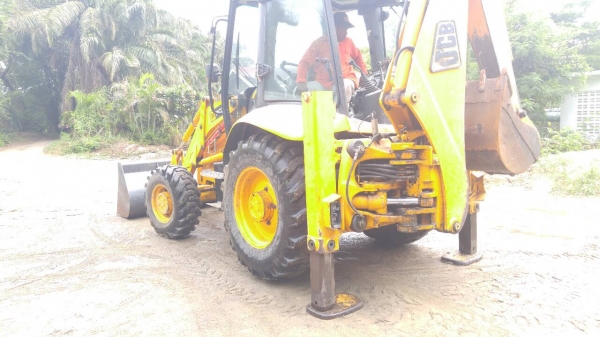 ขาย รถ JCB 3CX 4WD รถสวยใช้น้อย ออกศุนย์ 1,150,000 บาท