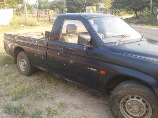 รถกระบะmisubishi strada ปี 2539 เครื่องดี คัดซีส์สวย แอร์มีแต่ไม่เย็น พร้อมใช้งาน ราคาถูกๆ