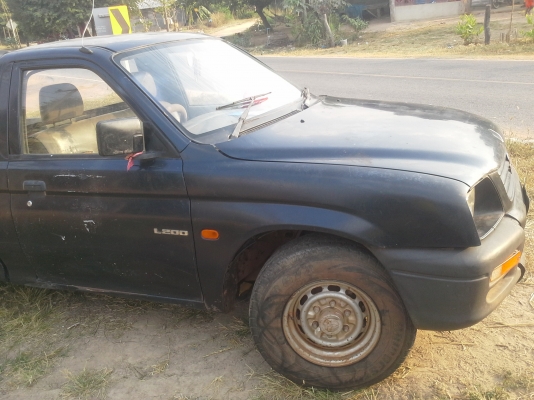 รถกระบะmisubishi strada ปี 2539 เครื่องดี คัดซีส์สวย แอร์มีแต่ไม่เย็น พร้อมใช้งาน ราคาถูกๆ