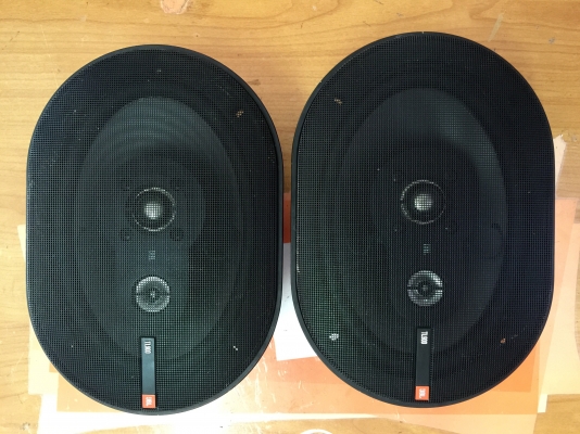 ขายโลโก้ JBL รุ่น TM Series สีส้มของแท้บริษัทมหาจักร