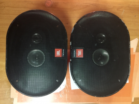 ขายโลโก้ JBL รุ่น TM Series สีส้มของแท้บริษัทมหาจักร