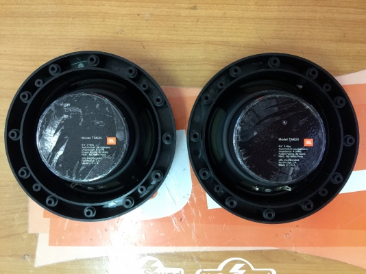 ขายโลโก้ JBL รุ่น TM Series สีส้มของแท้บริษัทมหาจักร