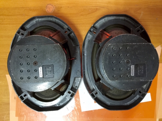 ขายโลโก้ JBL รุ่น TM Series สีส้มของแท้บริษัทมหาจักร