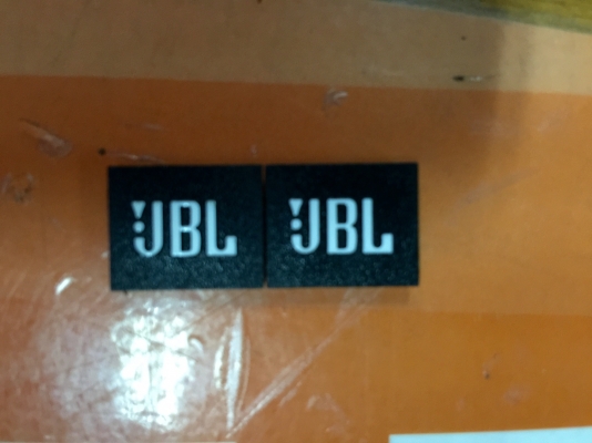 ขายโลโก้ JBL รุ่น TM Series สีส้มของแท้บริษัทมหาจักร