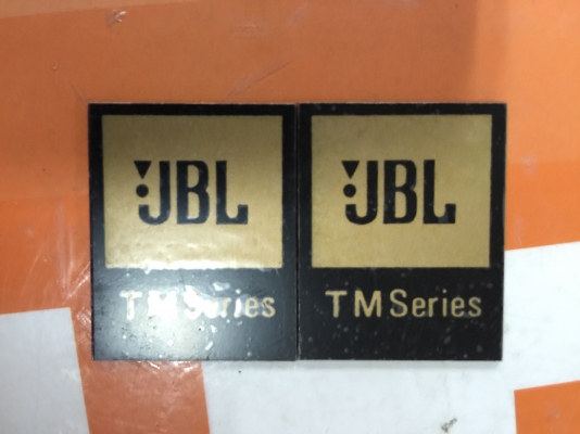 ขายโลโก้ JBL รุ่น TM Series สีส้มของแท้บริษัทมหาจักร