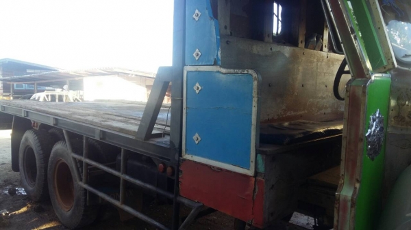 สิบล้อหางปลา 2 เพลา เครื่อง 165 แรง สโลกลาง รถพร้อมใช้งานขึ้นแม็คโคร 200 ได้ สิบล้อหางปลา 2 เพลา เครื่อง 165 แรง สโลกลาง รถพร้อมใช้งานขึ้นแม็คโคร 200 ได้