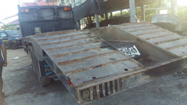 สิบล้อหางปลา 2 เพลา เครื่อง 165 แรง สโลกลาง รถพร้อมใช้งานขึ้นแม็คโคร 200 ได้ สิบล้อหางปลา 2 เพลา เครื่อง 165 แรง สโลกลาง รถพร้อมใช้งานขึ้นแม็คโคร 200 ได้