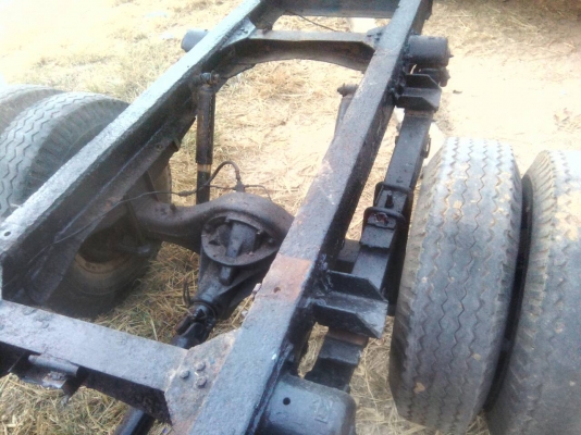 ขายรถหกล้อ ISUZU  เครื่อง 85 แรงม้า หัวคัดซีส์ เครื่องดีพร้อมใช้งาน