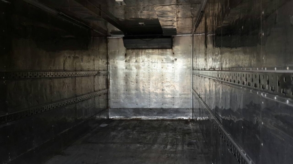 ขอบคุณเสี่ยจากเชียงใหม่และเทคทูแฮนมากคับตู้แอเย็นมีลิฟท้ายยาว7.5กว้าง247เปิดใช้งานได้สภาพสมบูรภายในสแตนเลสไม่บุบ95000ต่อรองได้ธนภัทรอยุธยาto.0814490301