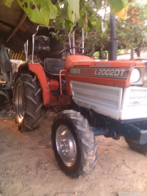 รถไถคูโบต้า L2002 20แรงสภาพพร้อมใช้งานสองเพลาโฟวีล