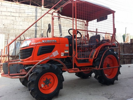 คูโบต้า B2420 4 WD พร้อมชุดหุ้มเกราะ ทำงาน 404 ชั่วโมง..สภาพดีมาก เล่มทะเบียนพร้อม
