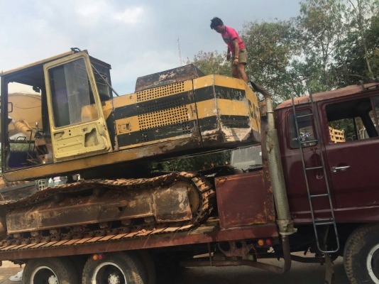 ขายด่วน CAT E200B เครื่งS6K สภาพพร้อมใช้งาน เครื่องปั้มพร้อมทำงาน เอกสารเล่มทะเบียน