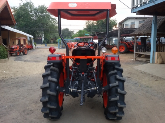 ปัญญาแทรคเตอร์..จัดมาให้ครับ ด่วน!!!คูโบต้า L2808  ตัวเปล่า