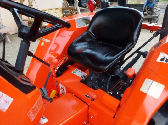 ปัญญาแทรคเตอร์..จัดมาให้ครับ ด่วน!!!คูโบต้า L2808  ตัวเปล่า