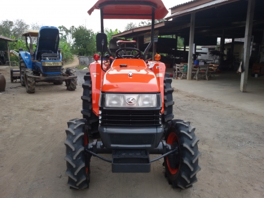 ปัญญาแทรคเตอร์..จัดมาให้ครับ ด่วน!!!คูโบต้า L2808  ตัวเปล่า