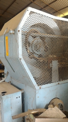 เครื่องปั๊มกดอัดขึ้นรูปชิ้นงาน ยี่ห้อ SAMYANG HEAVY MACHINERY ขนาดแรงกดปั๊ม 25 ตัน  (มีแค่ 6 เครื่อง)