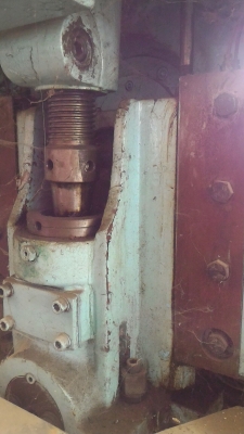 เครื่องปั๊มกดอัดขึ้นรูปชิ้นงาน ยี่ห้อ SAMYANG HEAVY MACHINERY ขนาดแรงกดปั๊ม 25 ตัน  (มีแค่ 6 เครื่อง)